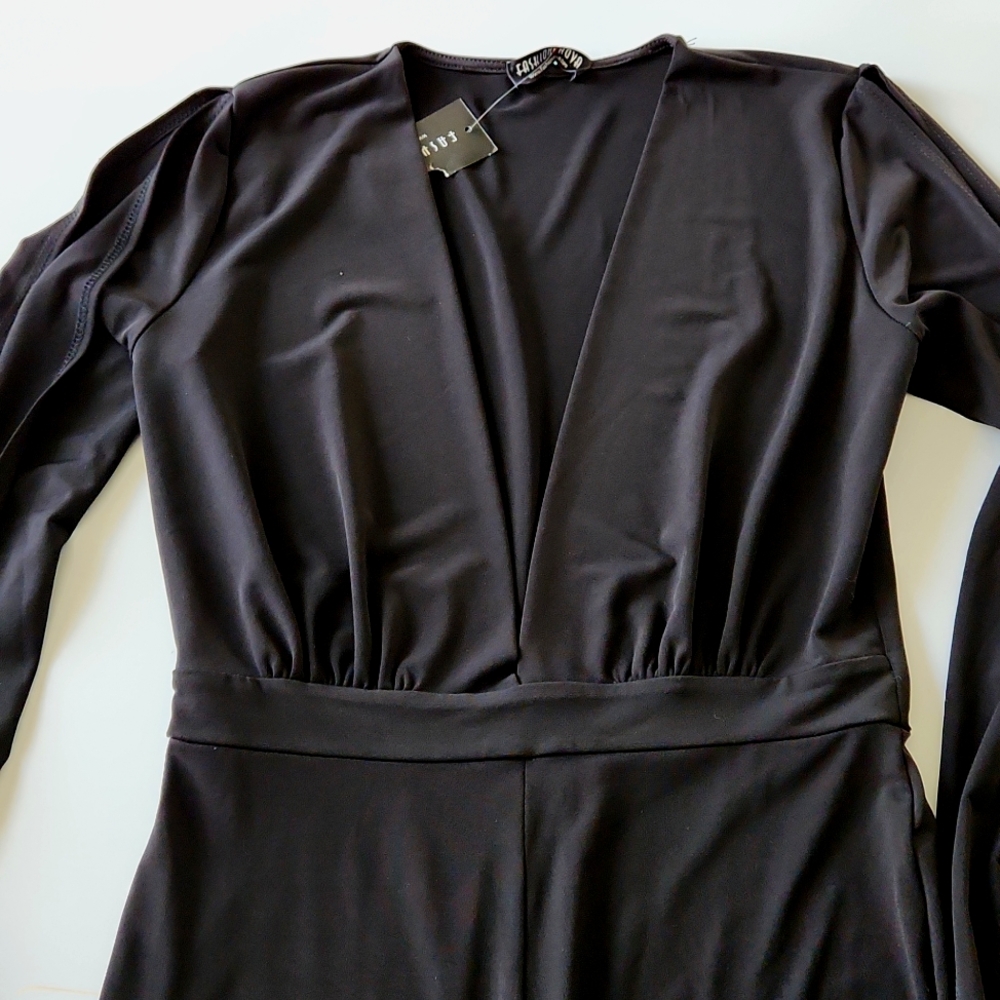 Fashion Nova Women's Elegant Black Long Slit Sleeve Jumpsuit Size Sm